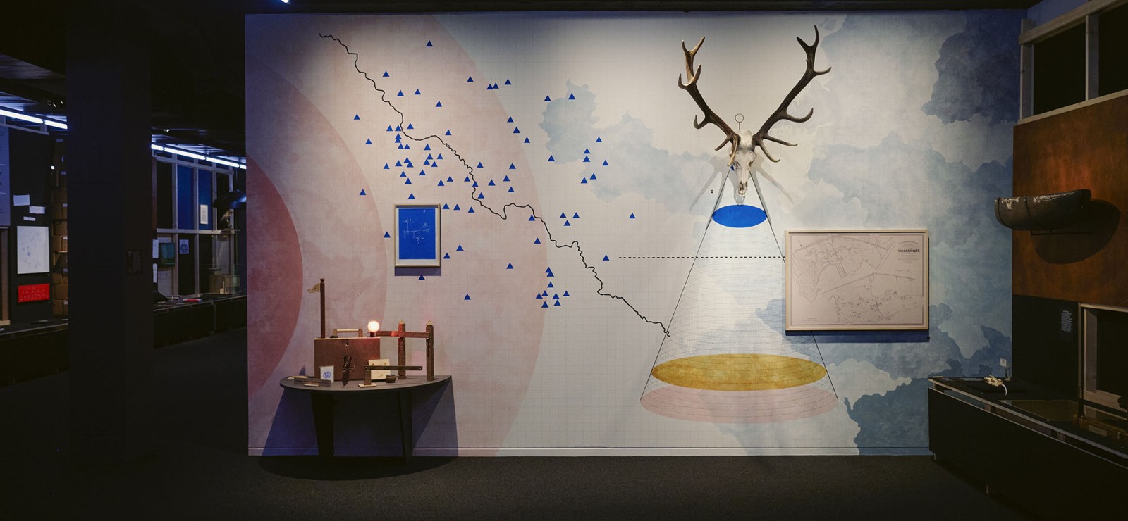 expo BORDERS in het GUM
